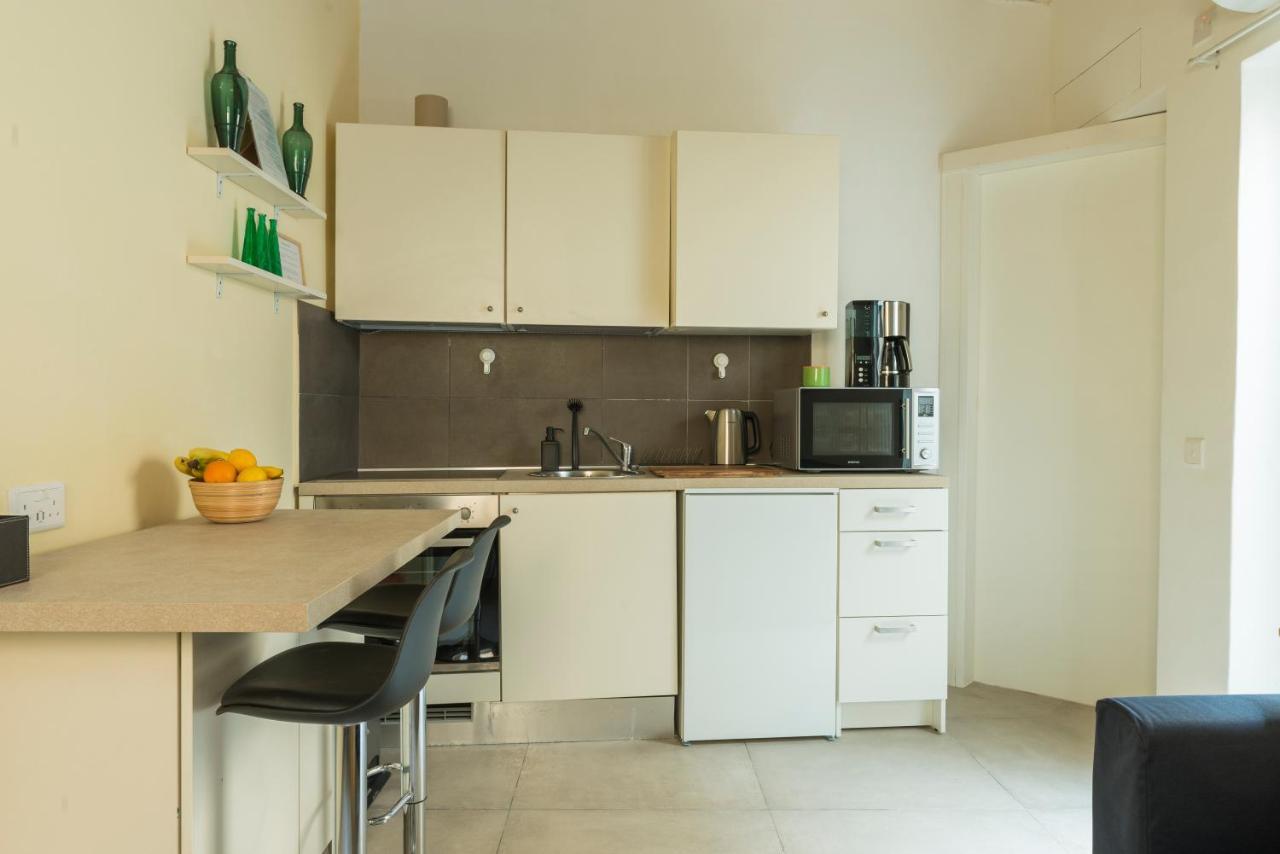 Authentic Gf Apartment With Terrace At The 3 Cities Marina Cospicua Exteriör bild