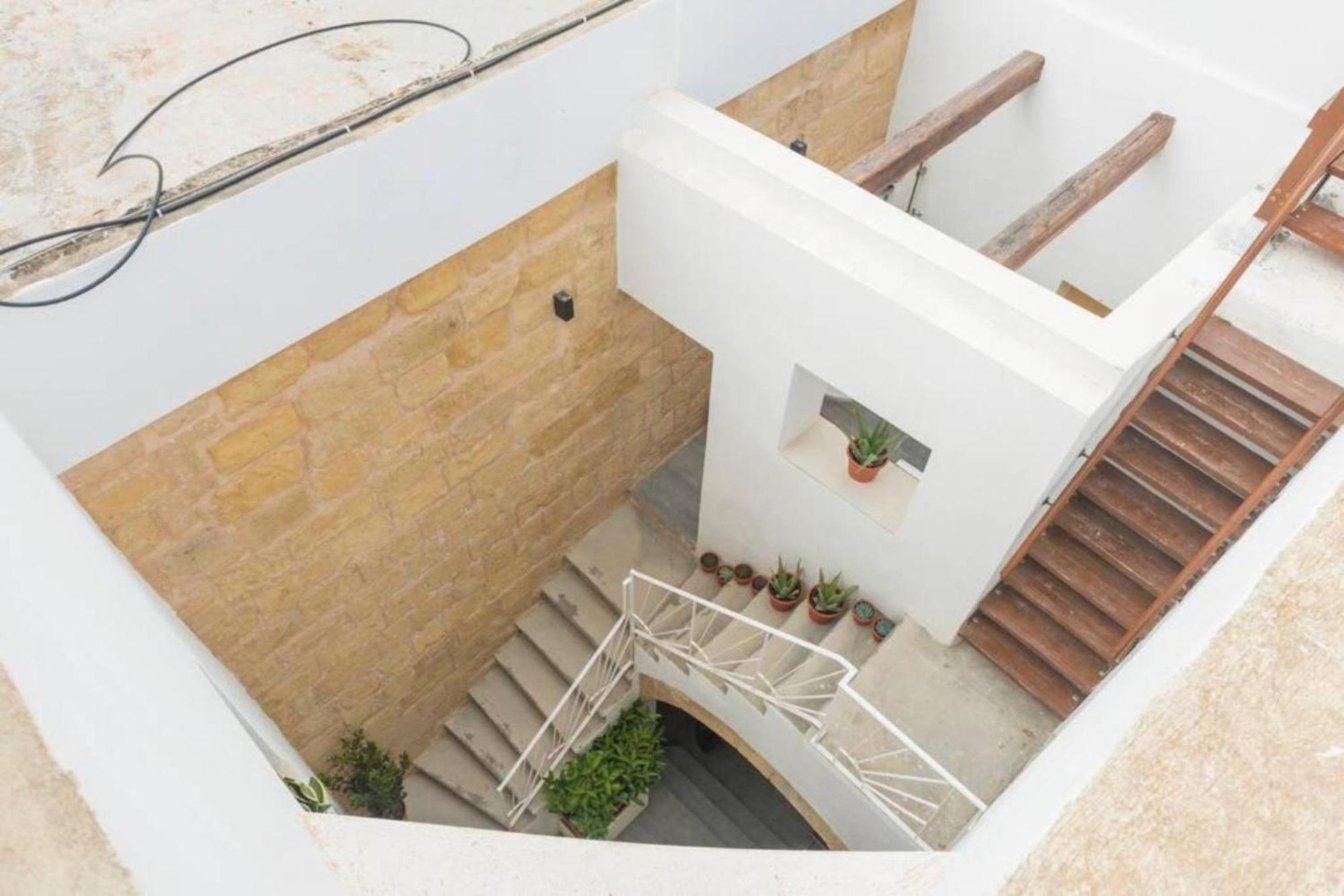 Authentic Gf Apartment With Terrace At The 3 Cities Marina Cospicua Exteriör bild