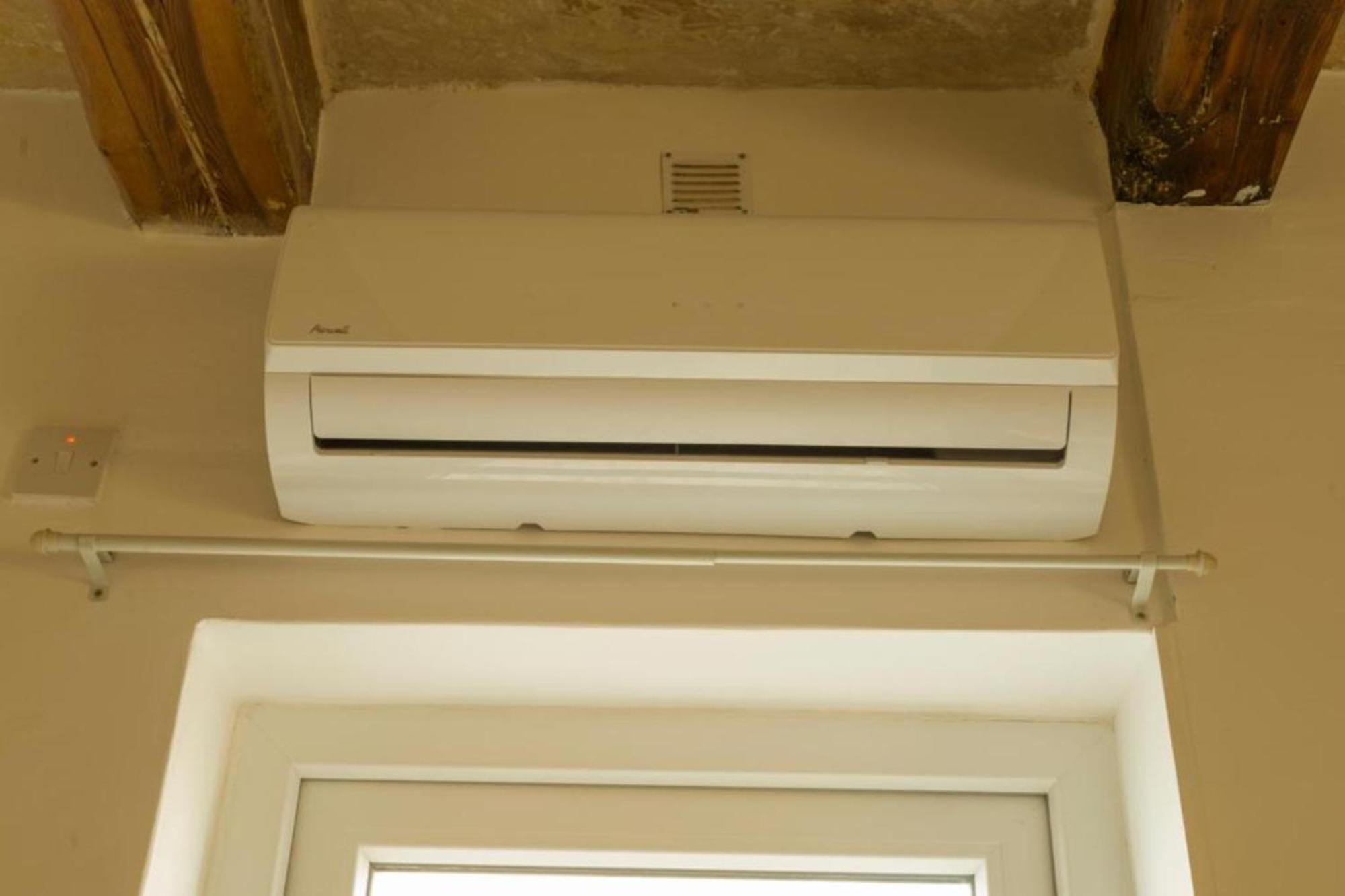 Authentic Gf Apartment With Terrace At The 3 Cities Marina Cospicua Exteriör bild